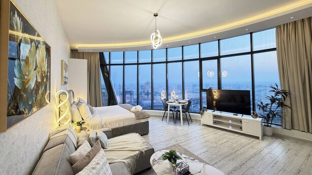Living area - Panoramic City View / Nearby Top Attractions F271O (Seef)