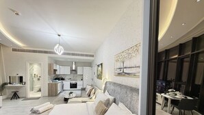 Room - Panoramic City View / Nearby Top Attractions F271O (Seef)