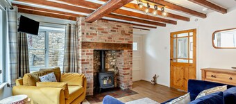 Host Stay - Hatton Rose Cottage