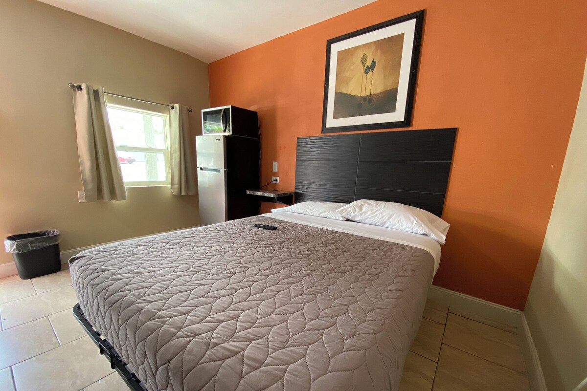 Room, 1 Double Bed, Non Smoking, Kitchenette