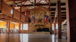 Dining - Rockport RV Resort (Rockport)