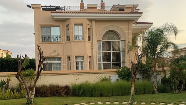 Property grounds - Gorgeous 5-bedroom home with pool and garden in 6th of October, Giza district. (Giza Governorate)