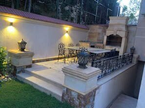 Outdoor dining - Gorgeous 5-bedroom home with pool and garden in 6th of October, Giza district. (Giza Governorate)