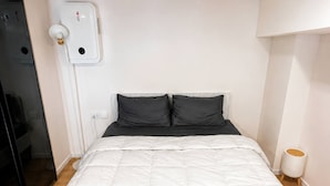 Slaapzaal, 1 slaapkamer, balkon, uitzicht op de stad
