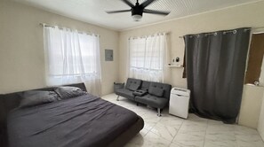 Room - Home In Saint Thomas Welchman Hall (Welchman Hall)