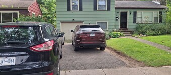 Spacious 4-bedroom house in pleasant Rochester with AC