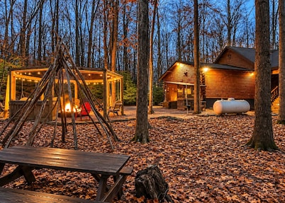Cozy Deep Creek Log Cabin - Hot Tub, Firepit & Dock Slip