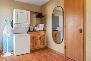 Laundry - Urban Oasis - Steps from Everything (St. Cloud)