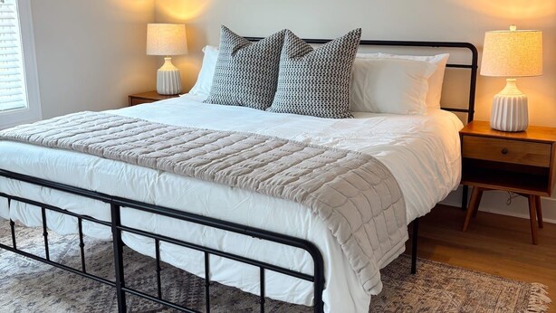 Room - The Townhouse on Encore (Cookeville)