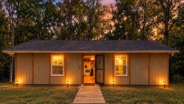 Exterior - Ole Miss Football Game Rental! (Como)