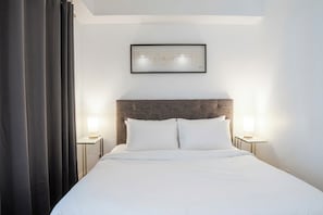 Room - Sophisticated Yorkville Suite (Toronto)