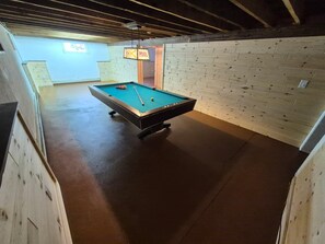 Games room - Serene 3-bedroom cottage in charming Harbor Springs awaits you (Harbor Springs)