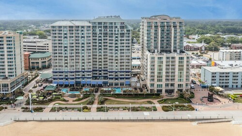 Oceanaire Virginia Beach - Ocean View Studio, Steps to the Boardwalk