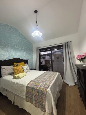 Room - Spanish Colonial Retreat Volcano Views Antigua (Municipio de Ciudad Vieja)