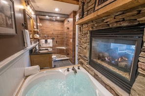 Bathroom - Gazebo Inn (Ogunquit)