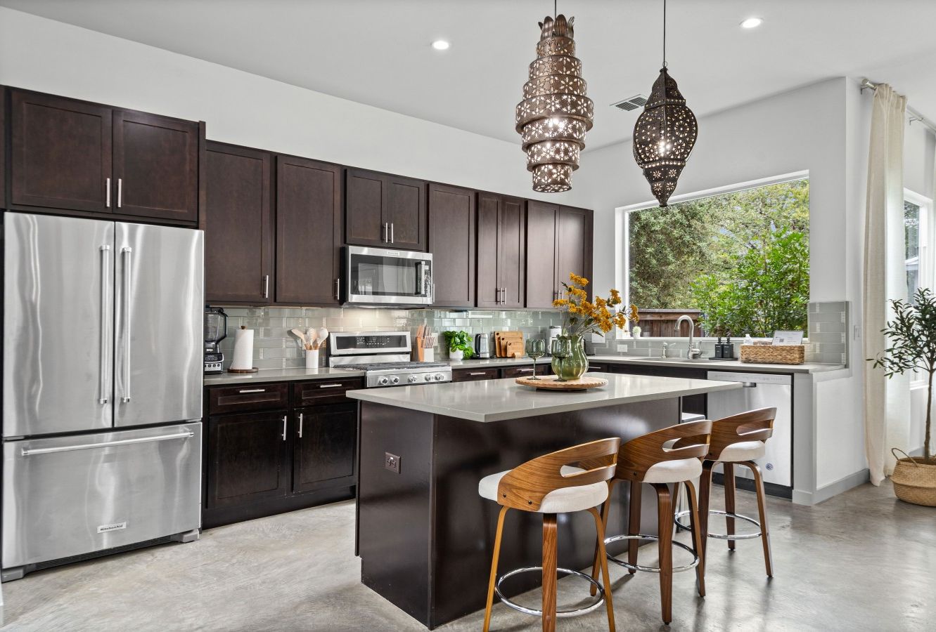 7215 Meador-17