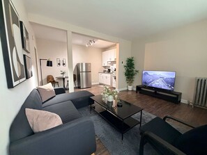 TV, studio