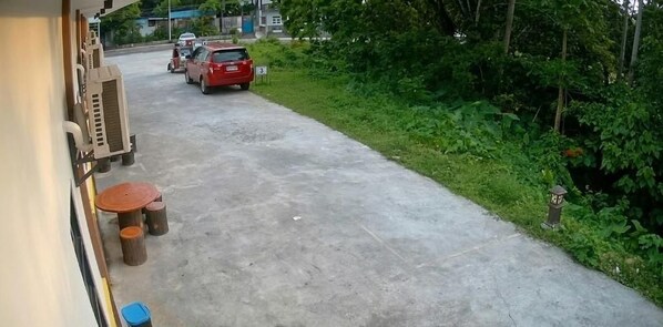 Unclassified image, 1 of 18, button - JLF Inn (Daraga)