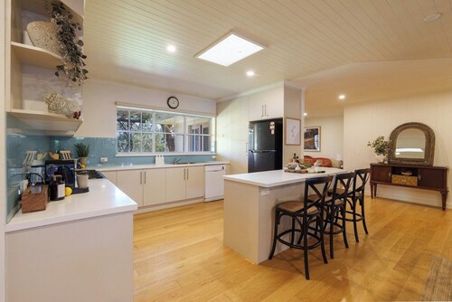 Peaceful 4BR Vineyard Retreat in Hahndorf