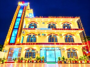 Ảnh chưa phân loại, 2 trong số 46 ảnh, nút