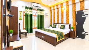 Phòng đơn, quang cảnh thành phố | Két bảo mật tại phòng, bàn, phòng cách âm, bàn ủi/dụng cụ ủi quần áo 