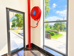 Ảnh chưa phân loại, 4 trong số 46 ảnh, nút