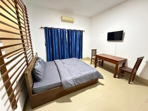 舒適雙人或雙床房, 庭院, 城市景觀 | 免費無線上網
