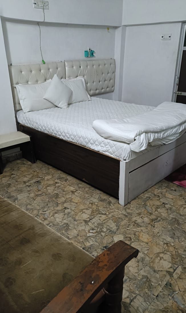Deluxe Room | Rollaway beds (surcharge), WiFi (free), bed sheets