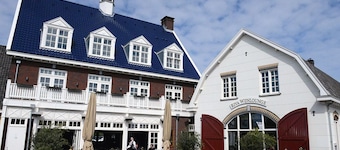 Perfect Group Getaway | Near Huizen Harbor, Goois Nature Reserve | 4 Units
