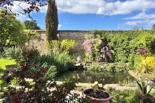 Gorgeous Grade 11 Listed Somerset  Rural Cottage