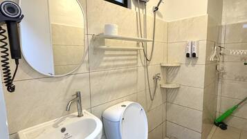 Comfort Condo, Balcony, Ocean View | Bathroom