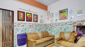 Living area - Hotel O Madavara Formerly APS Heritage (Bangalore)