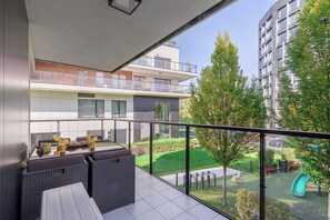 Veranda - Lumina 3-room Apart w/ Terrace I Parking (Warszawa)