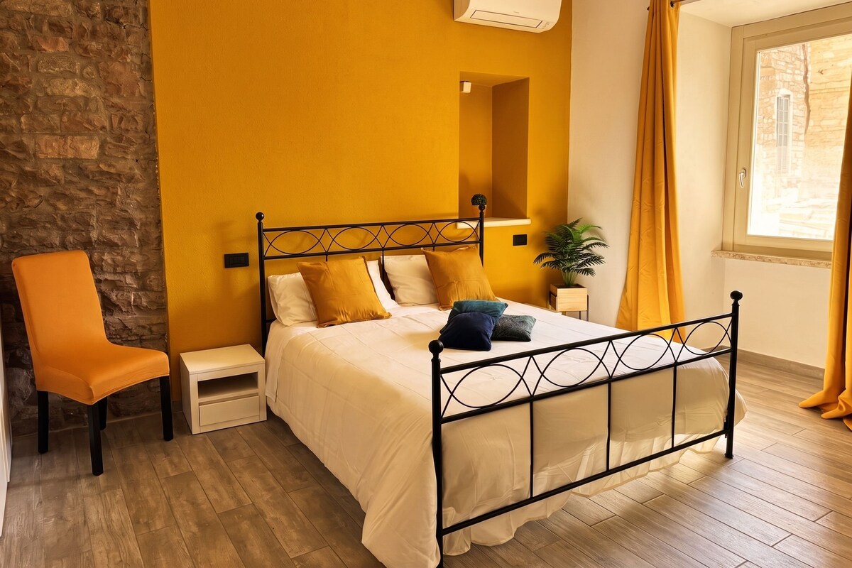 Minibar, iron/ironing board, free WiFi
