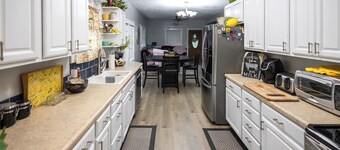 The Play House: Family Retreat 2 Mi to Pawnee Park