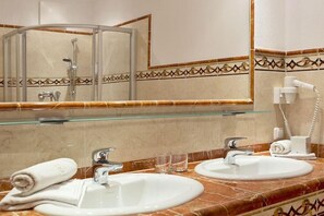 Bathroom - Apartment in Dorfgastein with swimming pool (Dorfgastein)