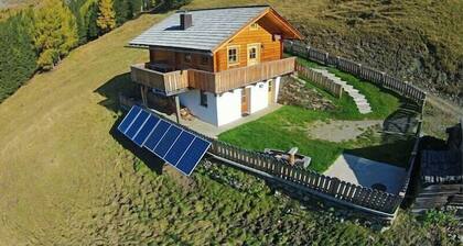 Alpine cabin with 2 bedrooms