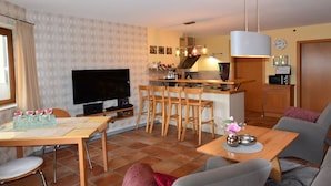 Dining - Holiday apartment in Waren with swimming pool (Waren)