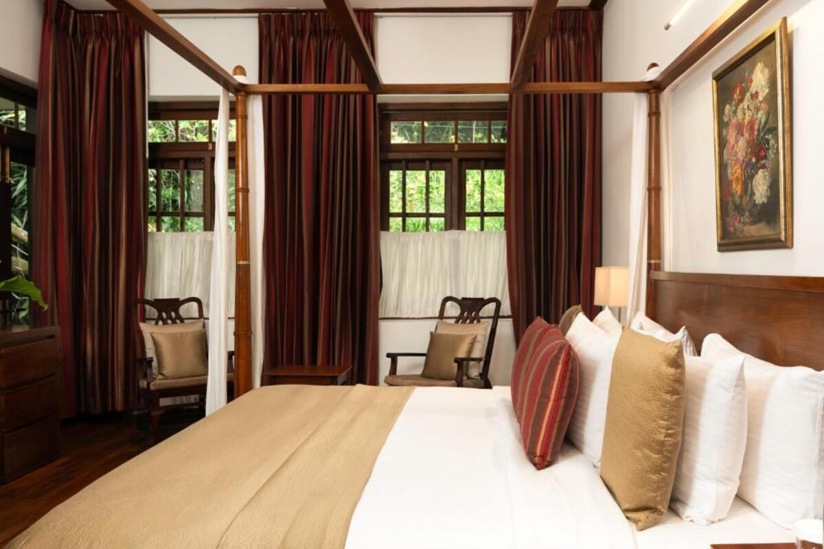 Double Room, Patio, Garden View | In-room safe, iron/ironing board, free WiFi