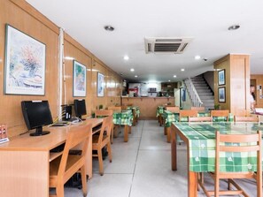 Ảnh chưa phân loại, 2 trong số 7 ảnh, nút