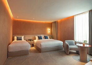 Ảnh chưa phân loại, 5 trong số 28 ảnh, nút