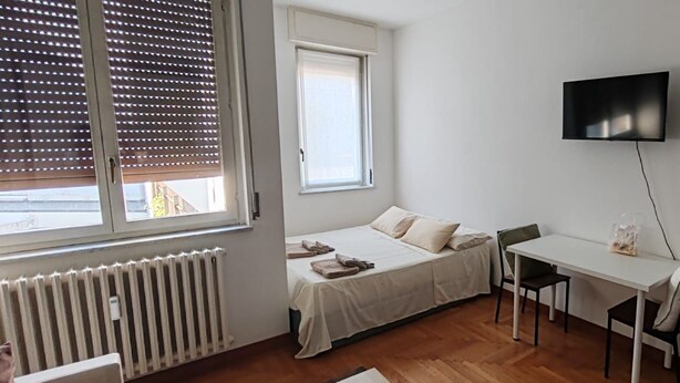 Room - Vrbo Property (Milano)