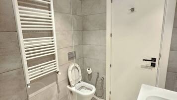 Appartement, 2 chambres, fumeur | Salle de bain