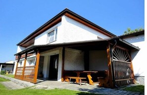 Untagged - Holiday home in Křemže with Wi-Fi and parking (Křemže)