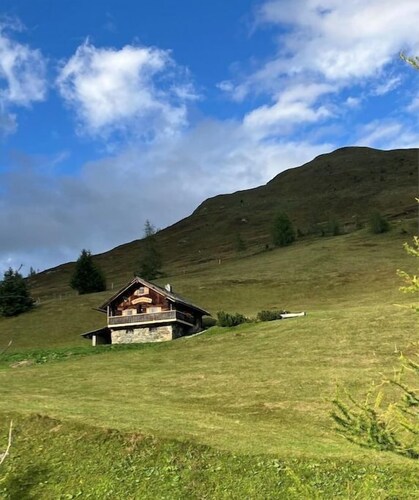 Alpine cabin with 2 bedrooms