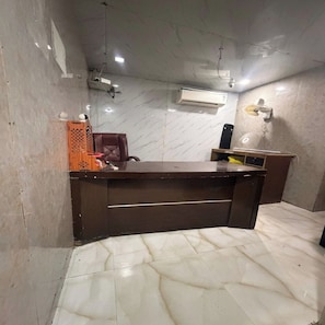 Ảnh chưa phân loại, 5 trong số 7 ảnh, nút