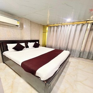 Room - Hotel The Arrow , Malviya Nagar (New Delhi)