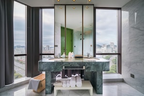 Bathroom - Rezen Hotel Jade Crystal (Taizhou)