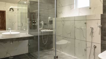 Classic Double Room, Garden View | Bathroom | Shower, hair dryer, slippers, towels