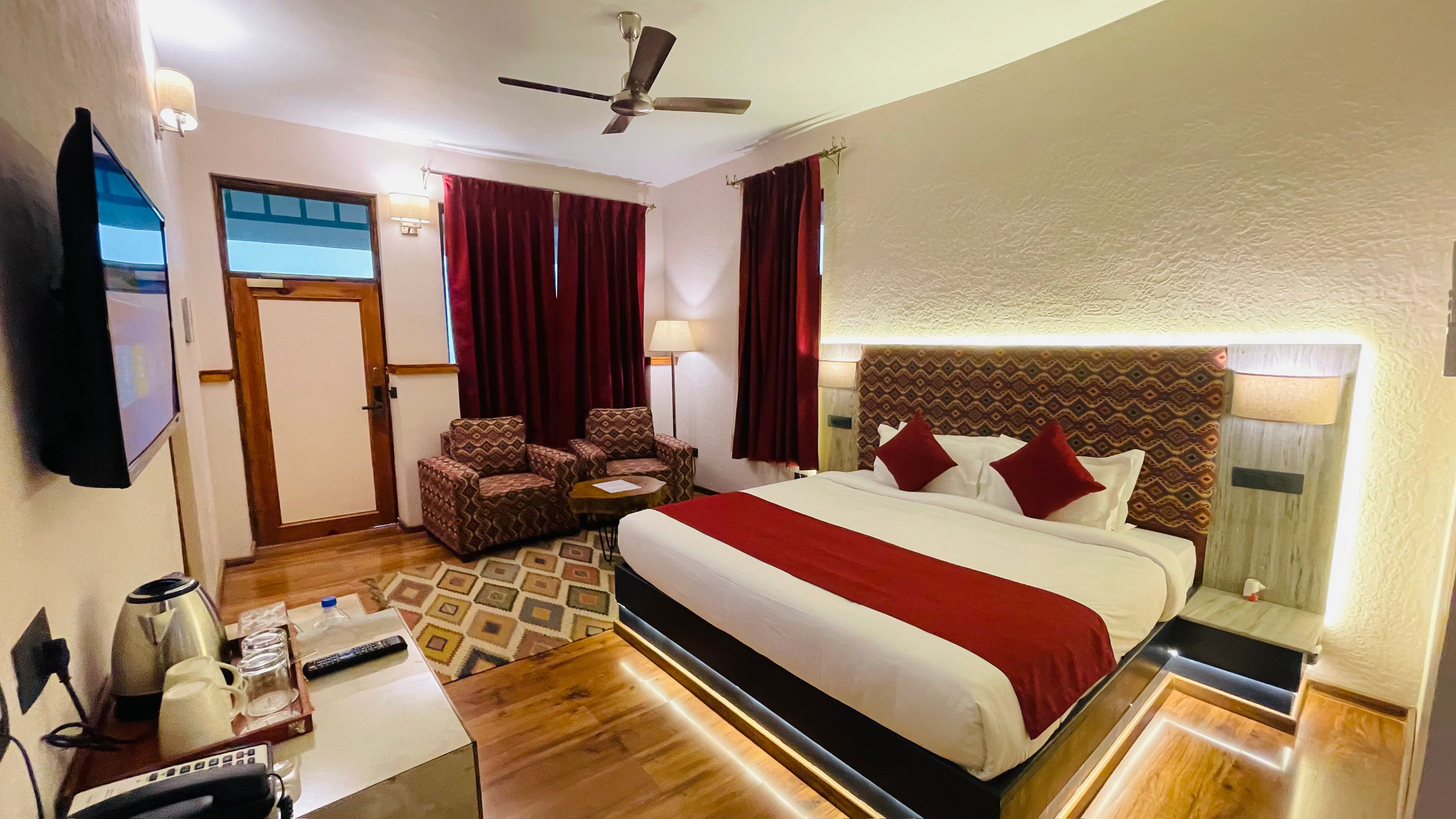 Classic Double Room, Garden View | In-room safe, desk, laptop workspace, iron/ironing board (on request)